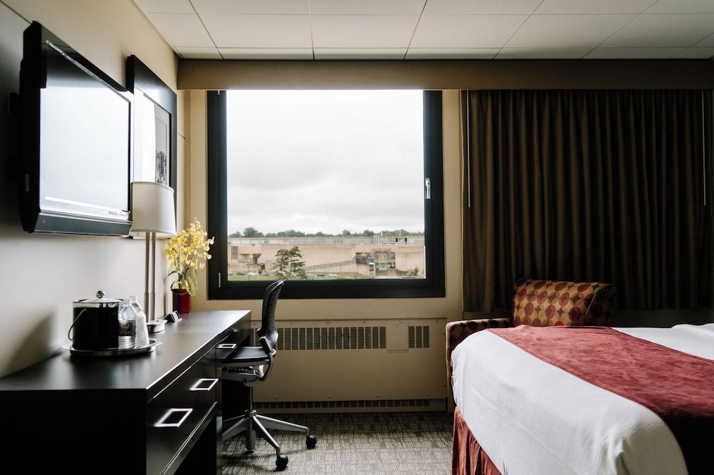Hotel UMass photo 30