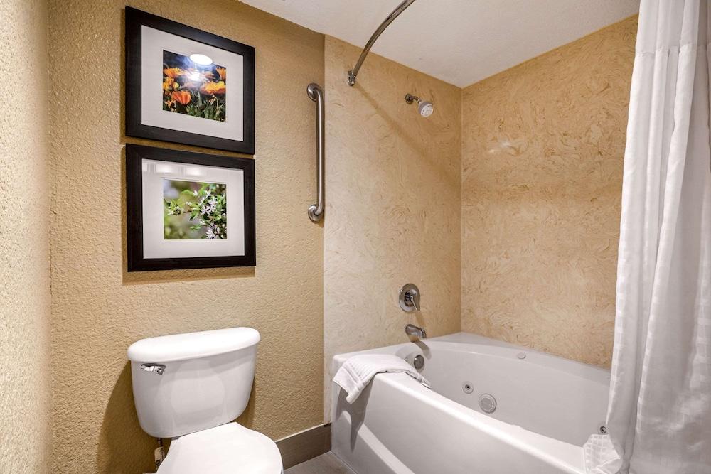 Comfort Inn Lathrop - Stockton Airport photo 27