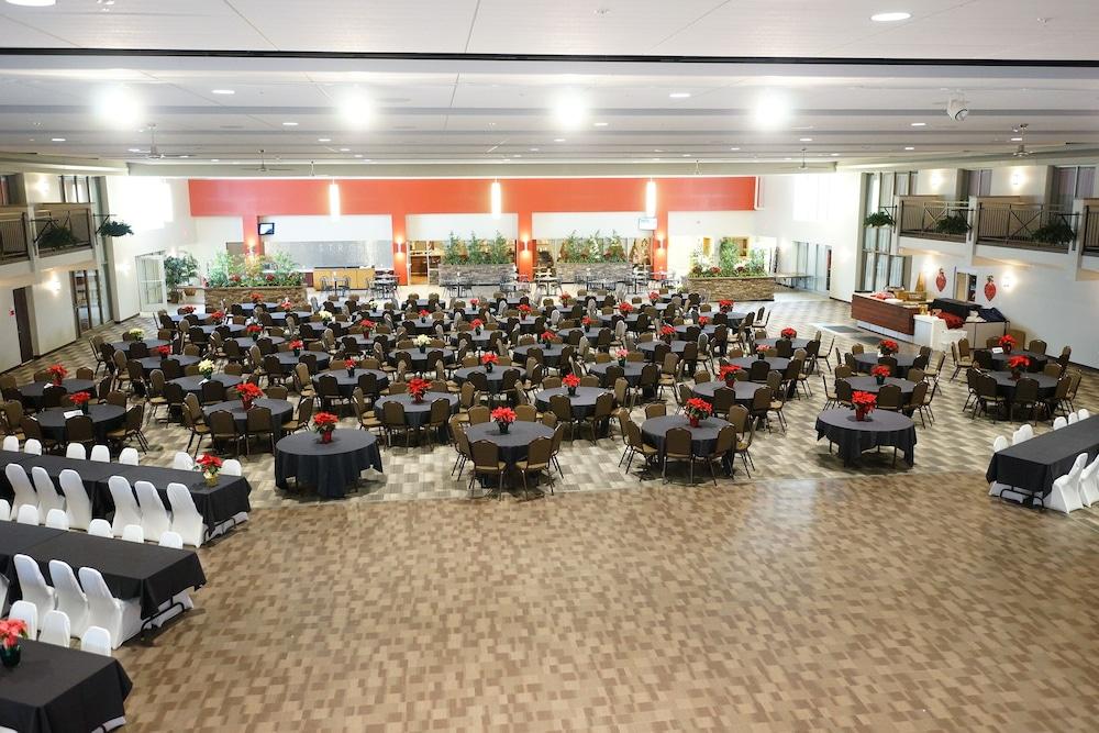 River's Edge Convention Center photo 5