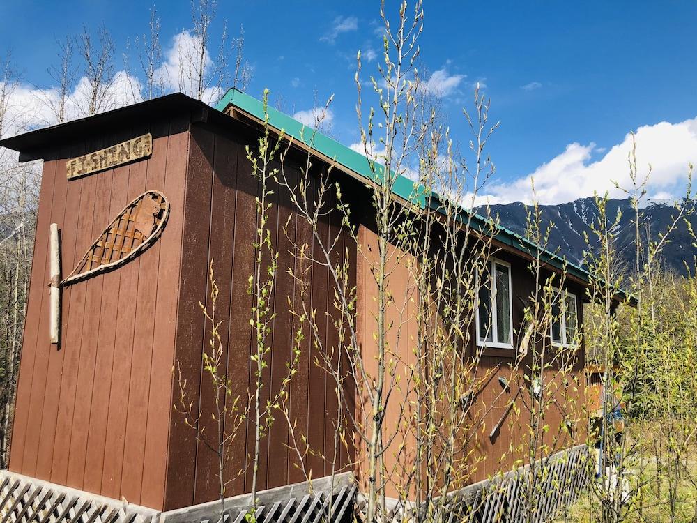 Wrangell Mountain Lodge photo 41