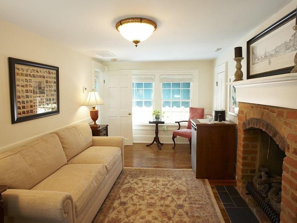 Smithfield Inn photo 15
