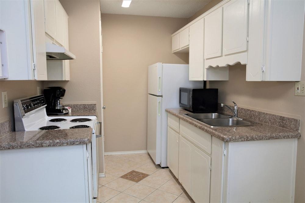 Victoria Palms Inn & Suites photo 16