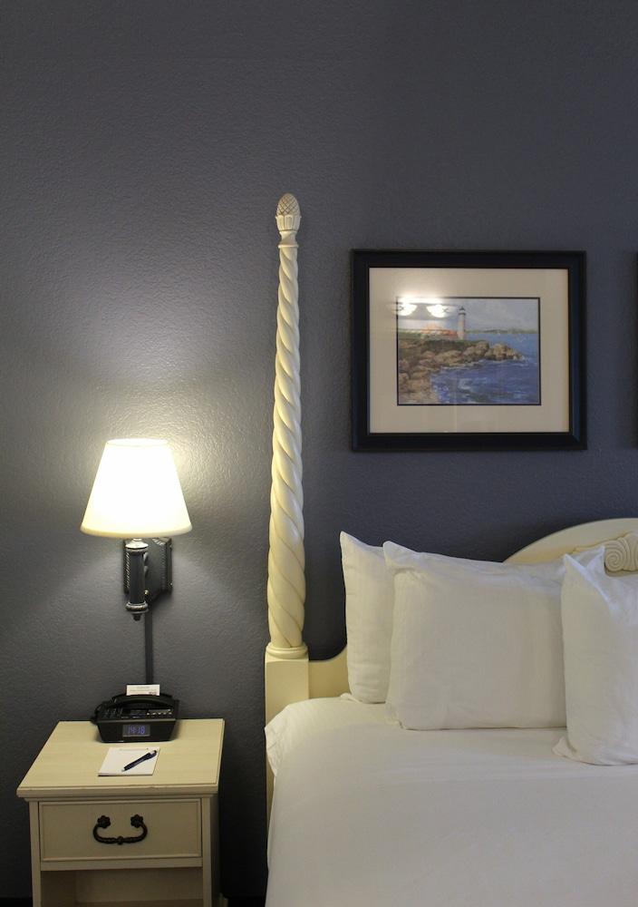 Blue Harbor Resort and Conference Center photo 55