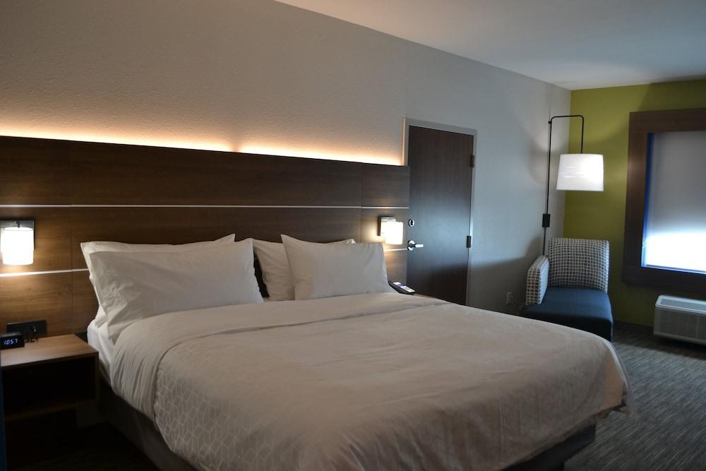 Holiday Inn Express Tallahassee University Central by IHG photo 9