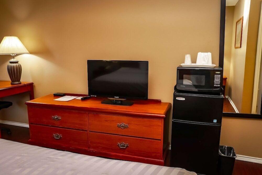 Americas Best Value Inn & Suites Sonora photo 10