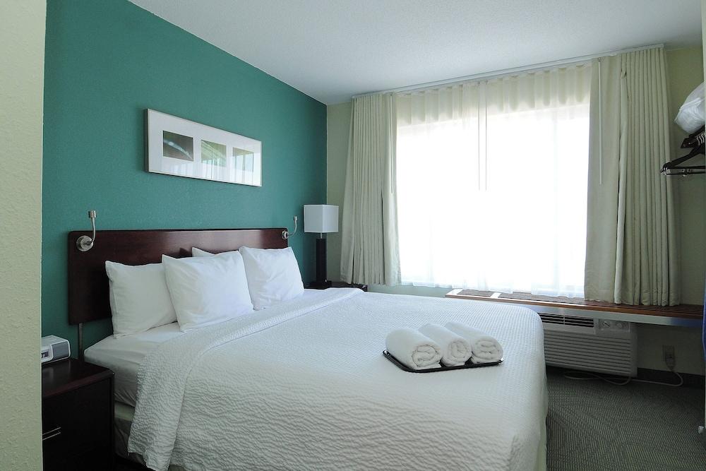 Springhill Suites by Marriott Warwick photo 12
