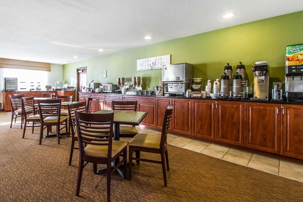 Sleep Inn & Suites Pleasant Hill - Des Moines photo 13