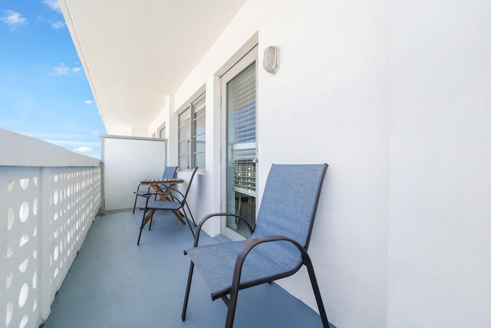Strand Ocean Drive Suites photo 63