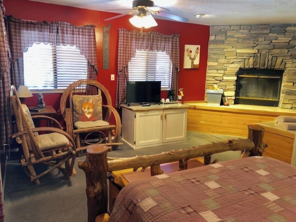 Eagle's Nest Lodge photo 35