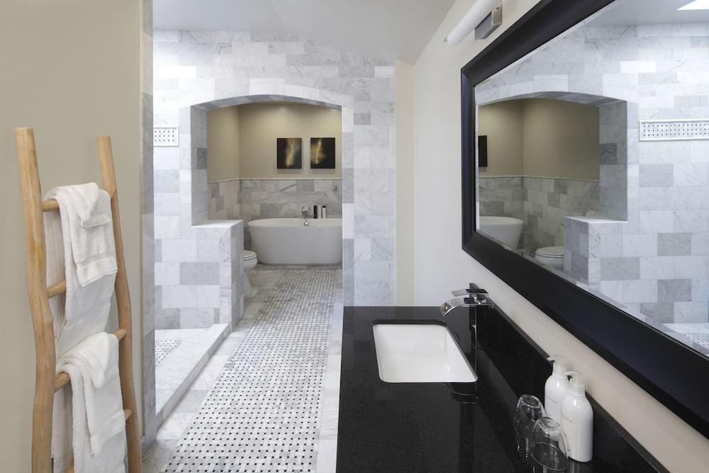 Rockhouse Suites photo 2
