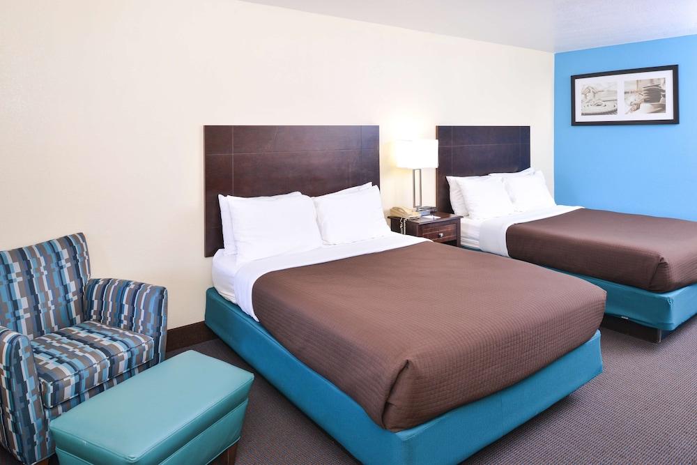 Americas Best Value Inn Batesville photo 11