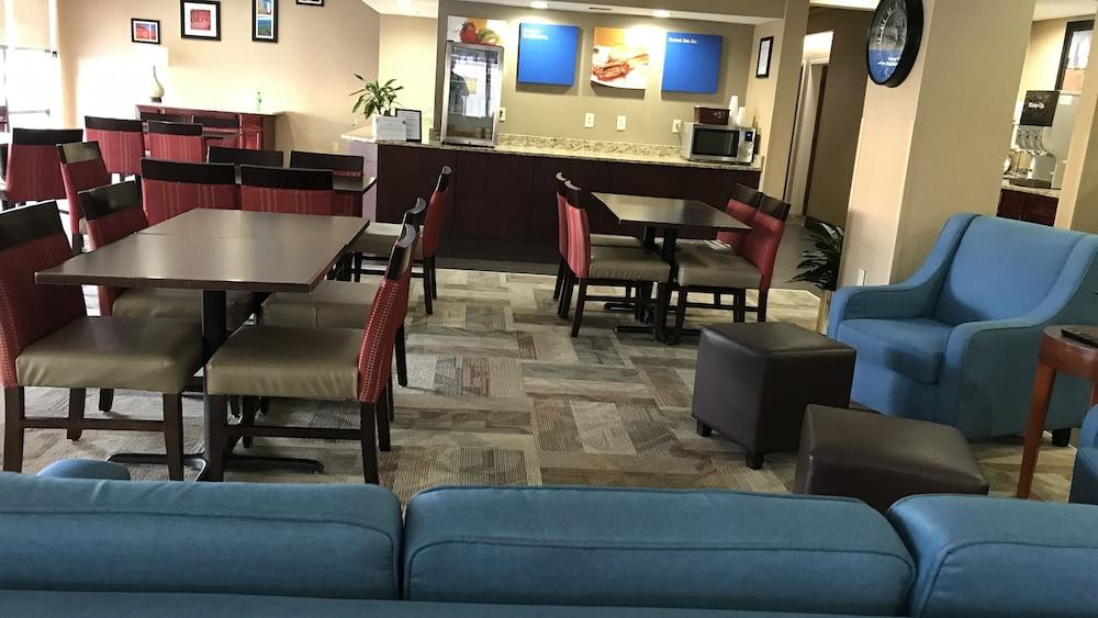 Comfort Inn, Erie - Near Presque Isle photo 44