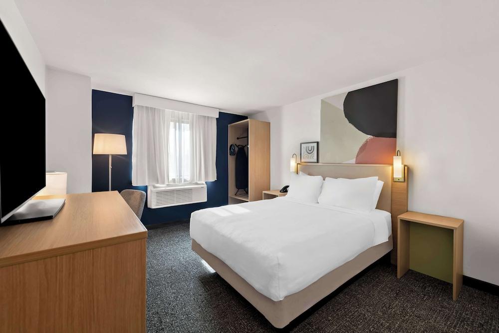 Spark by Hilton Norfolk photo 29