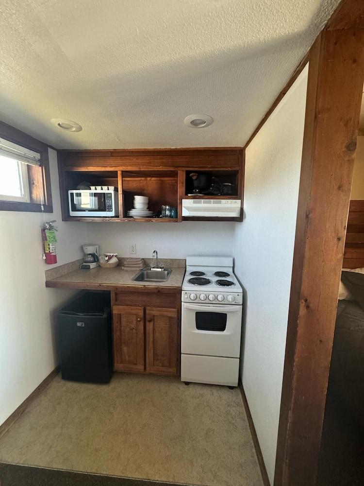 Sunset Oceanfront Lodging photo 58