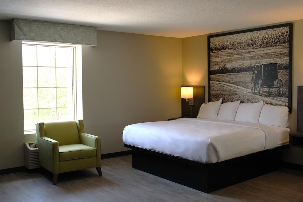 Boarders Inn & Suites photo 35