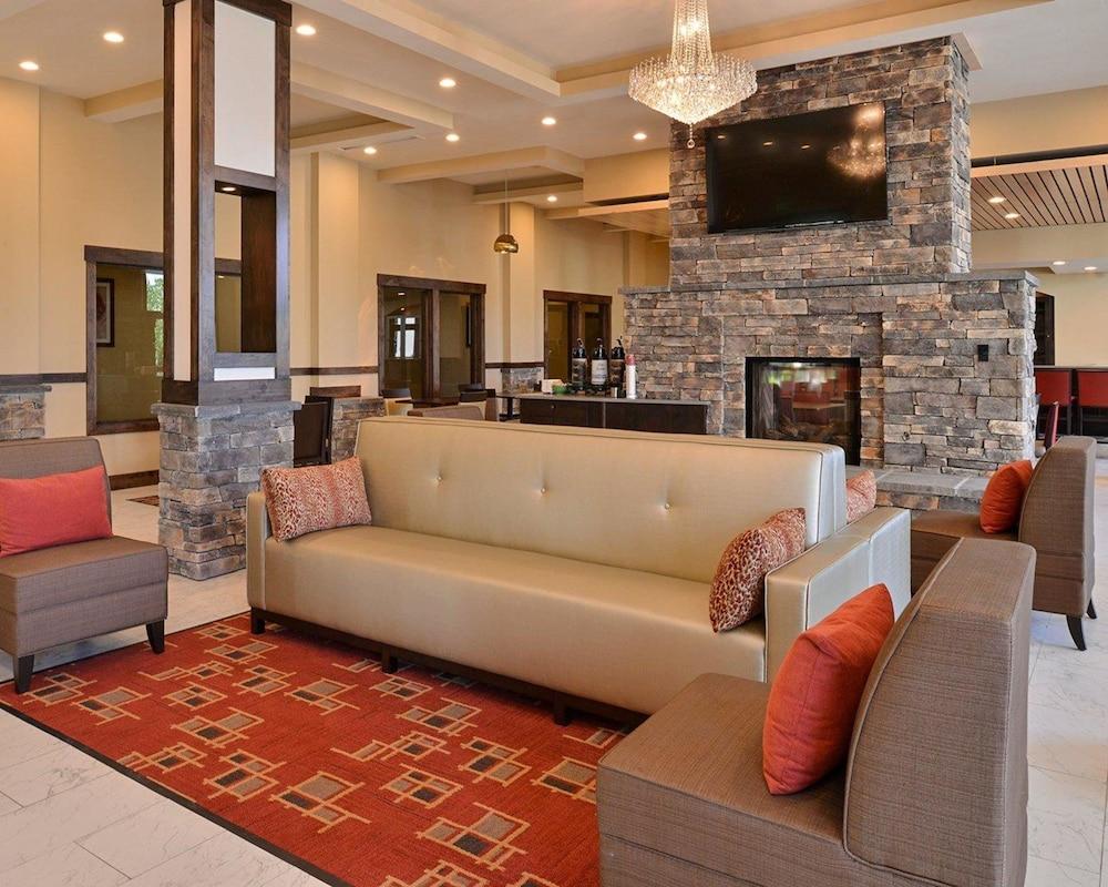 Quality Inn & Suites Tacoma - Seattle photo 2