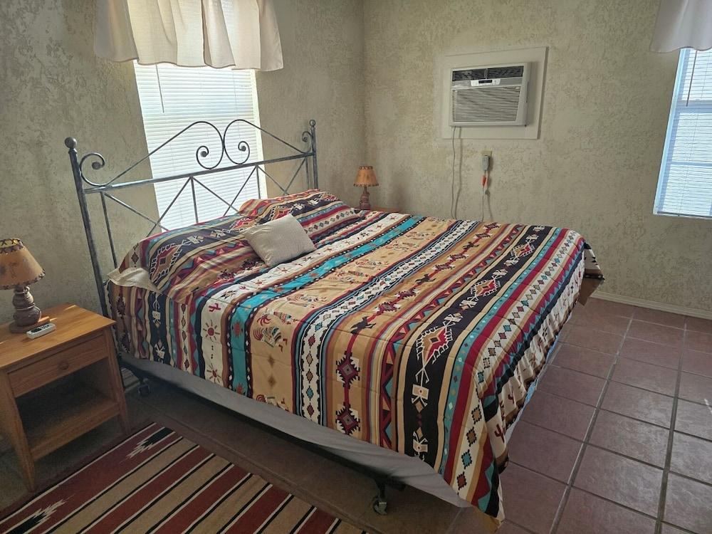 Chisos Mining Co Motel photo 17