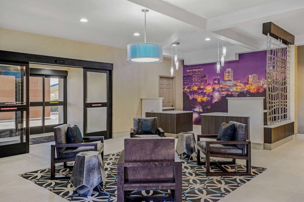 La Quinta Inn by Wyndham Columbia SE / Fort Jackson photo 4