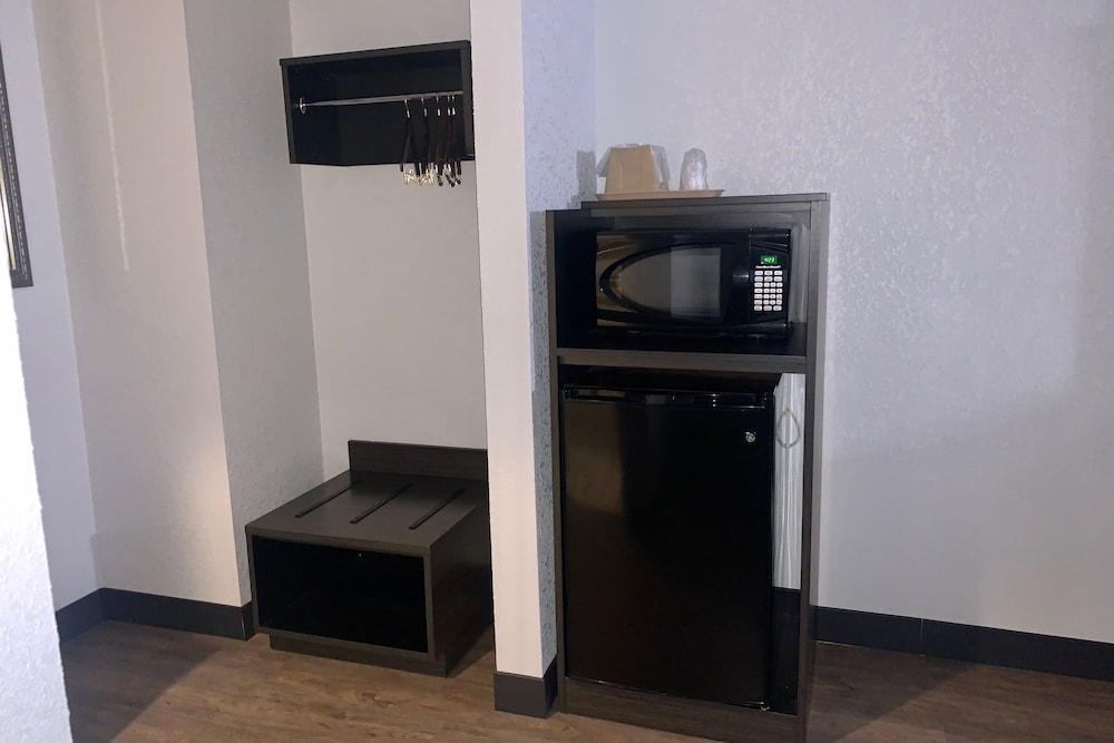 Motel 6 Hillsville, VA photo 9
