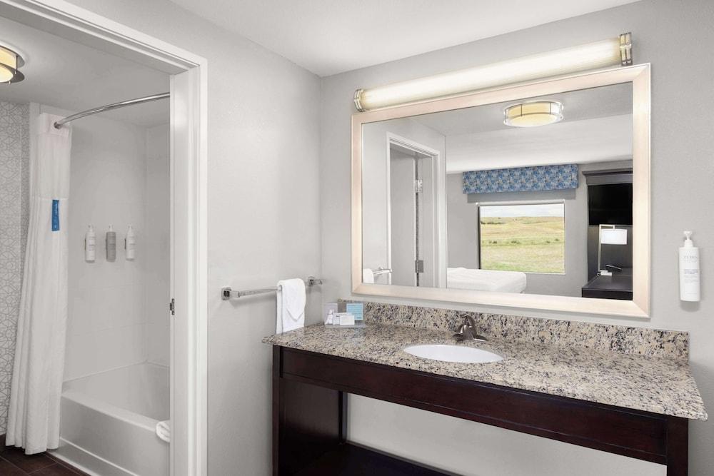 Hampton Inn & Suites Douglas photo 10