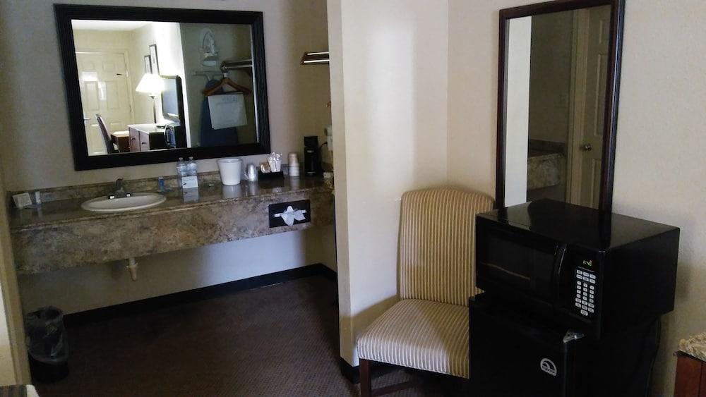 Rodeway Inn San Angelo South photo 26