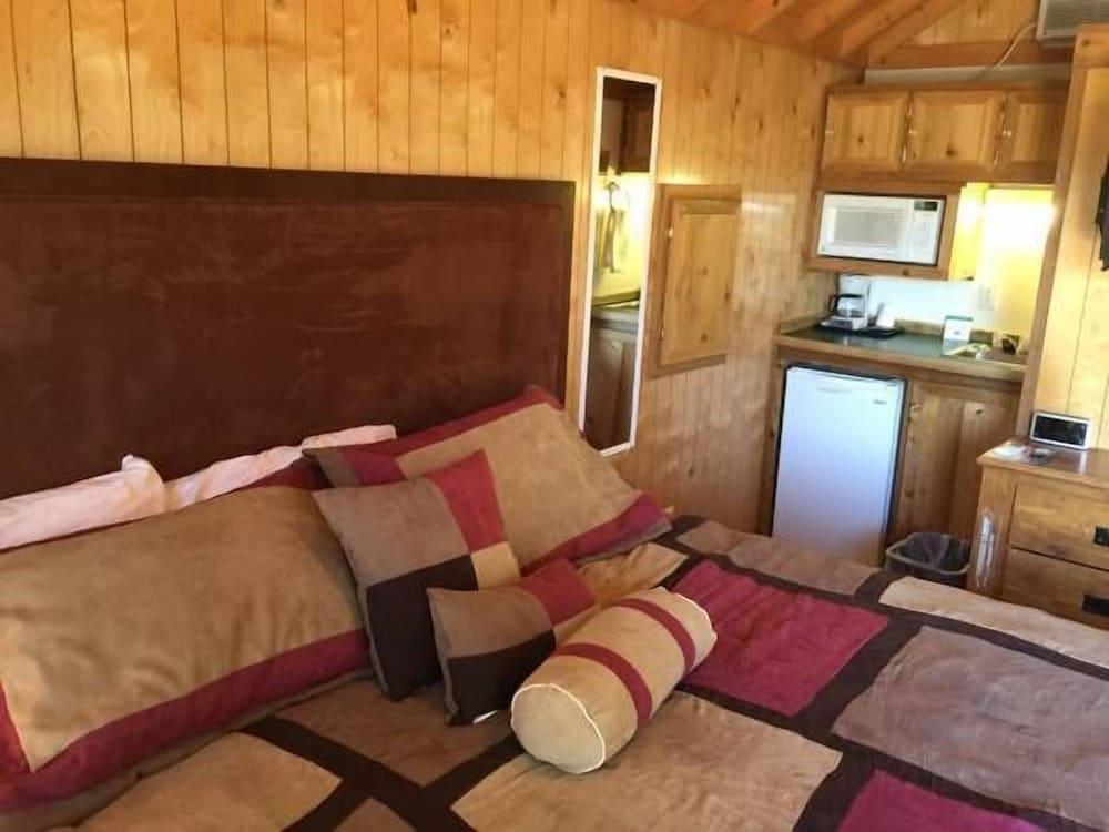 La Siesta Motel & RV Resort photo 13