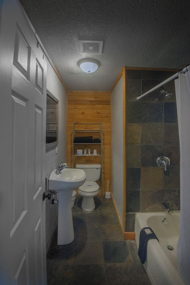 Rustic Inn photo 22