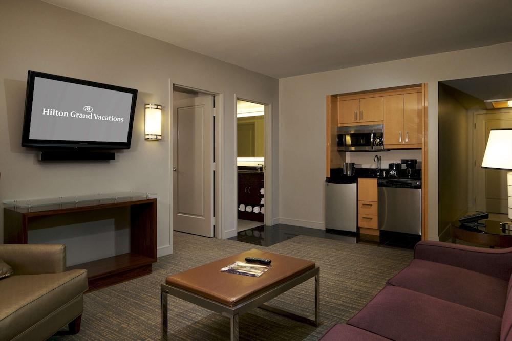 Hilton Grand Vacations Club Elara Center Strip Las Vegas photo 34
