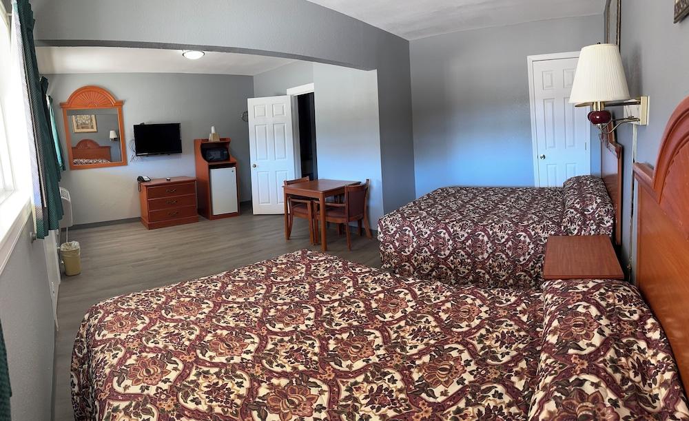 Budget Inn Magnolia photo 2