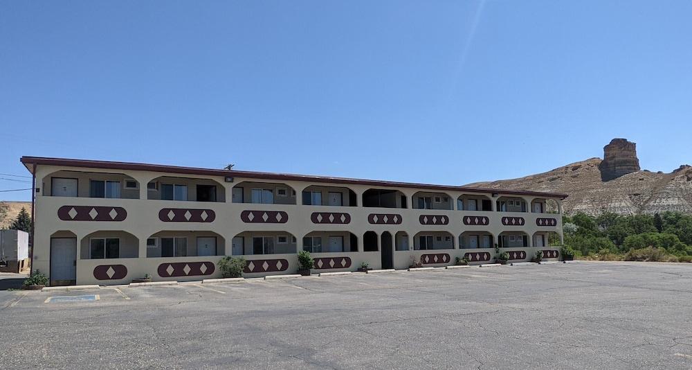 Western Inn photo 1