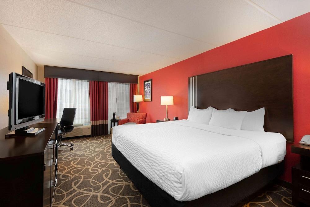 La Quinta Inn & Suites Summersville / New River National Park photo 28