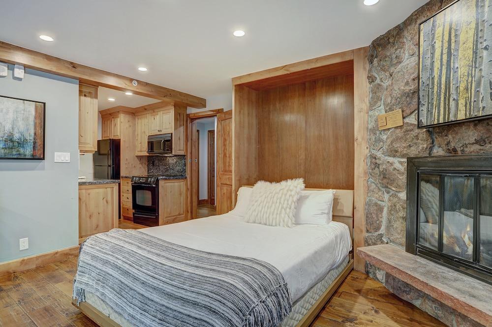 The Lodge at Vail, a RockResort by Vail Resorts photo 92