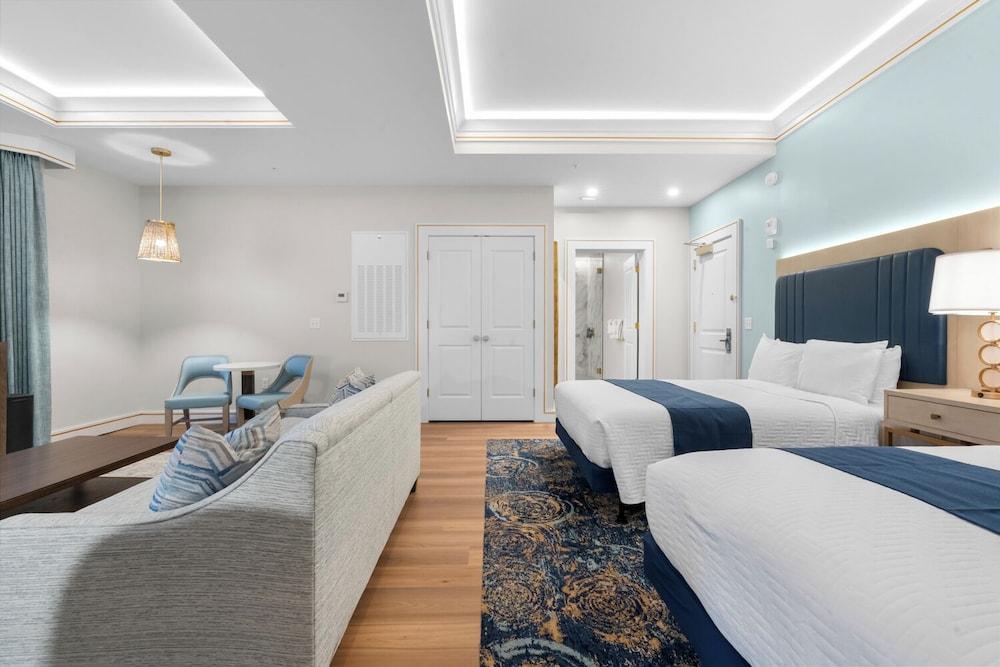 Harbor Suites at Harborwalk Village photo 68