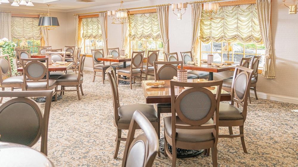 Fulton Steamboat Inn photo 51