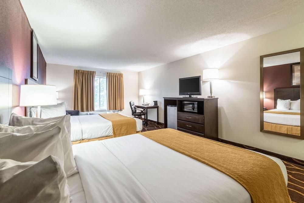 Quality Inn Kearney South photo 9