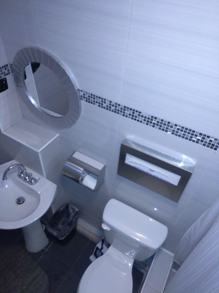 Neptune Hotel photo 23