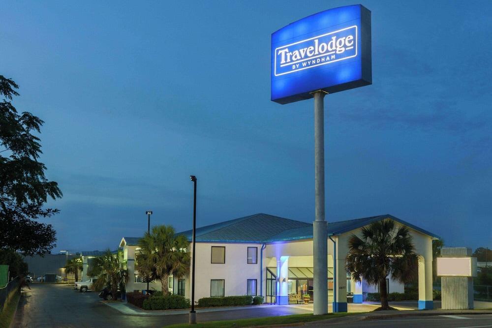 Travelodge by Wyndham Montgomery East photo 31