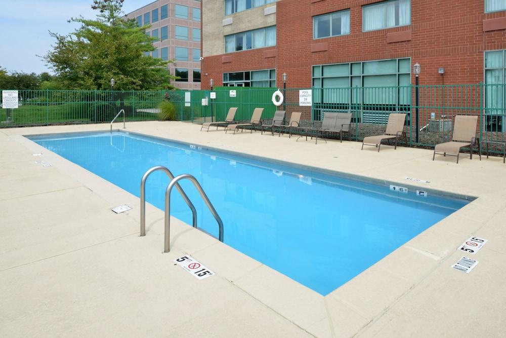 Elimwood Hotel, a Ramada by Wyndham photo 17