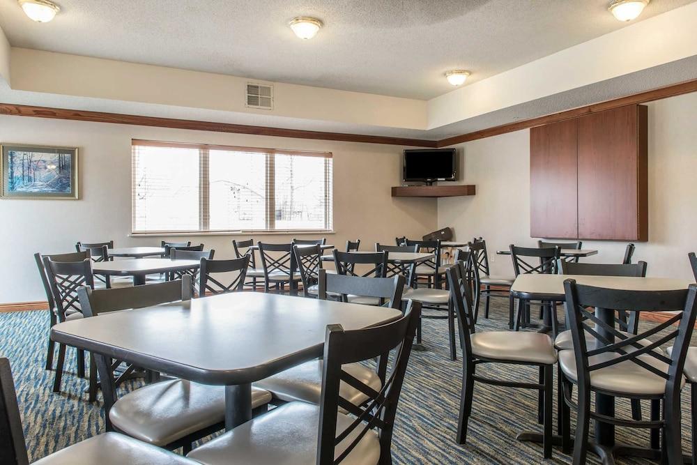Quality Inn & Suites Titusville photo 24