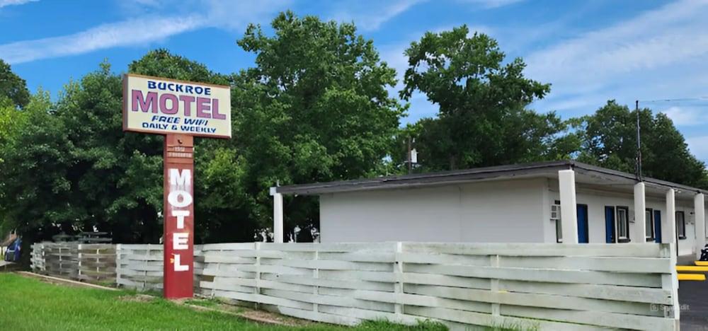 Buckroe Motel photo 1