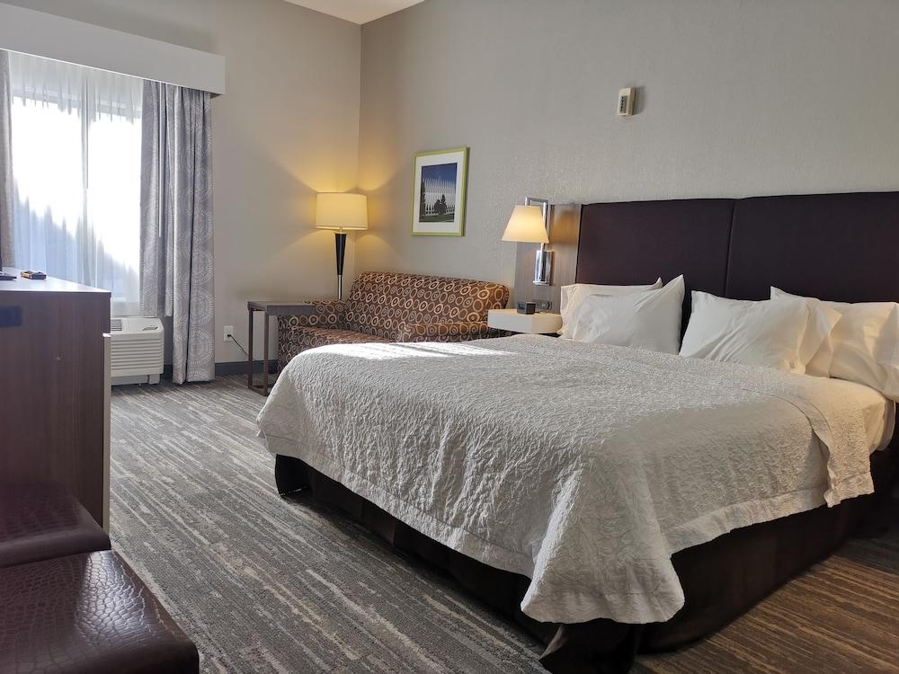 Hampton Inn & Suites Colorado Springs/Air Force Academy photo 18