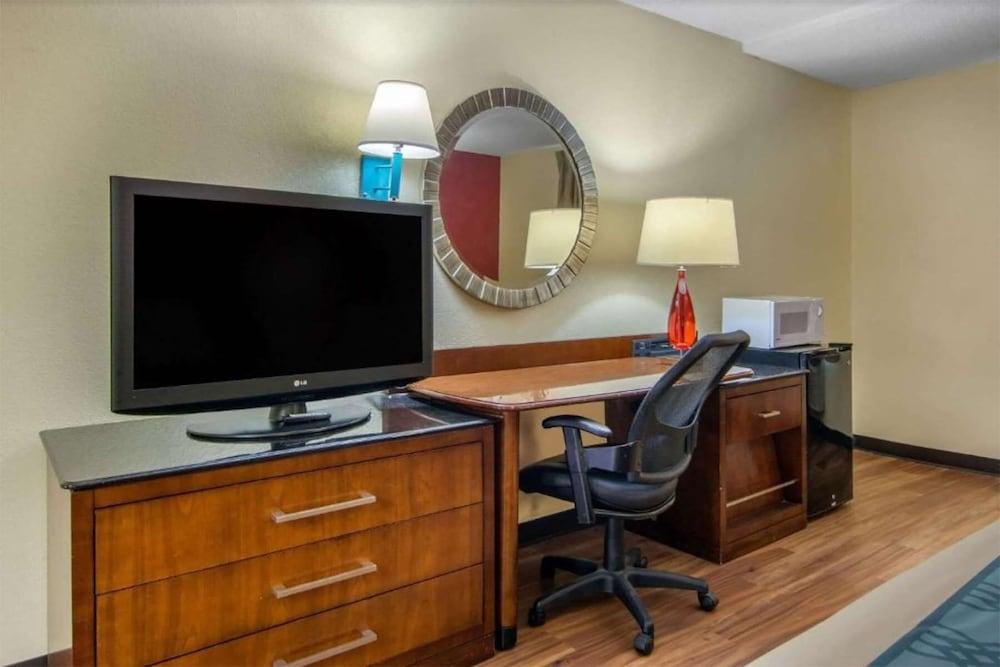 Travelodge by Wyndham Forsyth photo 15
