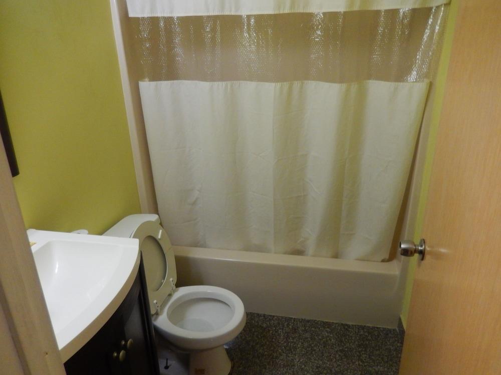 Riverview Motel photo 7