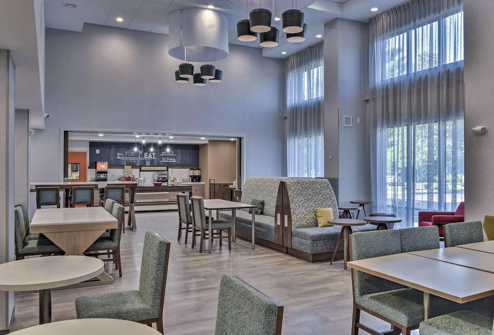 Hampton Inn & Suites Keene photo 24