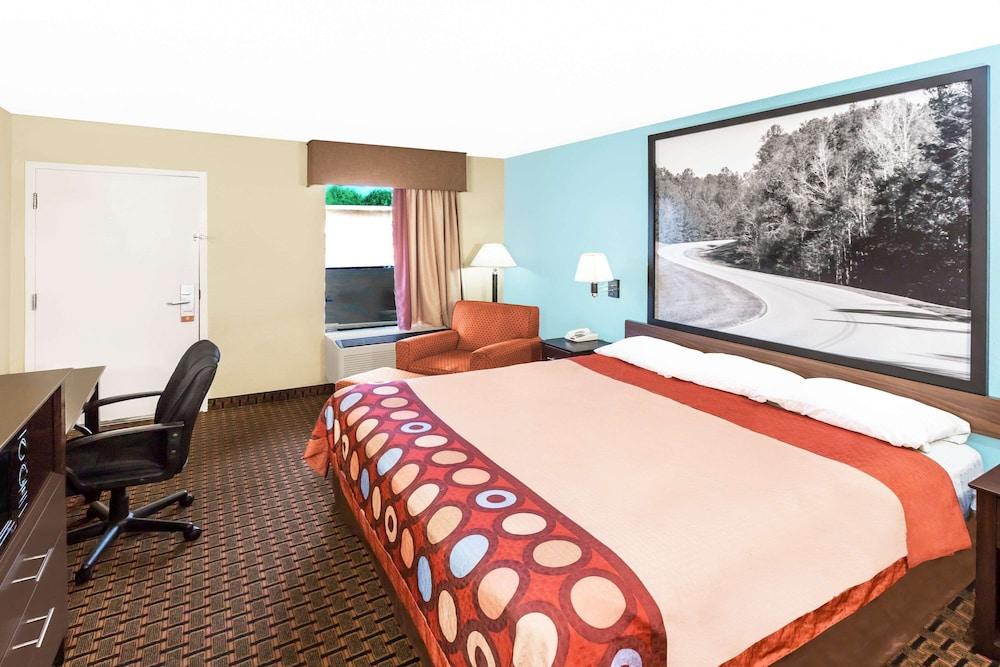 Super 8 by Wyndham Madison/Ridgeland Area photo 19