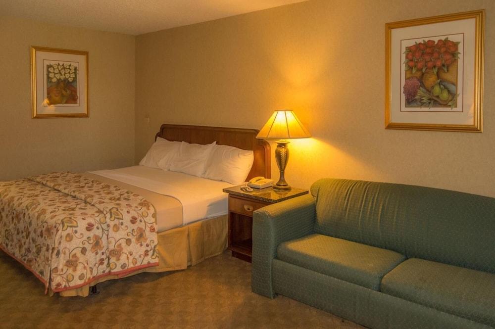 Executive Inn Hotel & Conference Centre photo 18