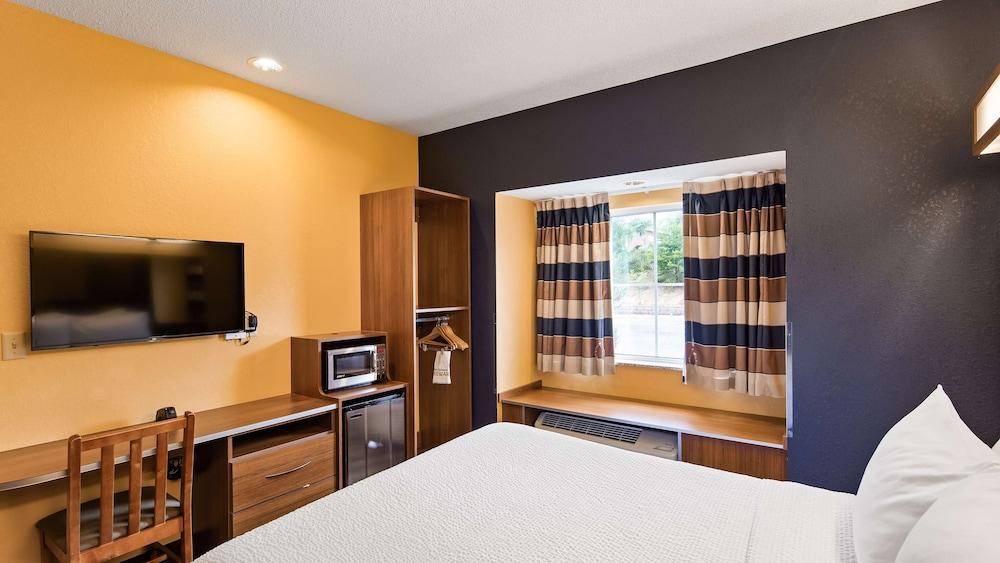 SureStay Plus Hotel by Best Western Keyser photo 3