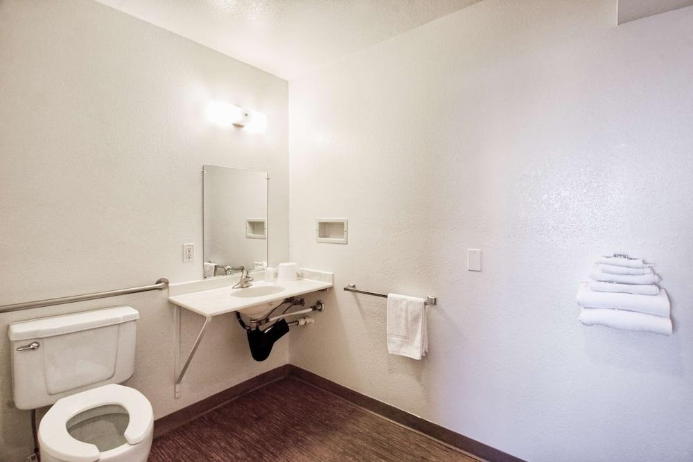 Motel 6 Pendleton, OR photo 34