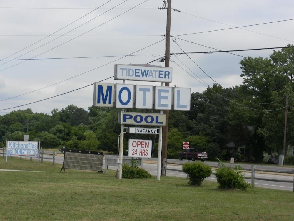 Tidewater Motel photo 2