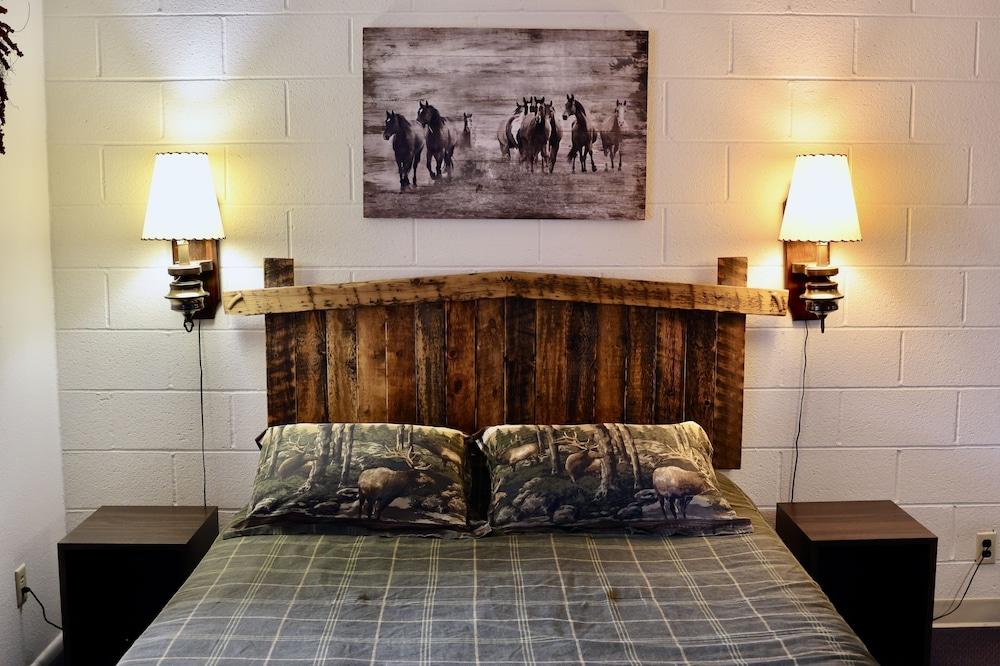 Rocky Mountain Lodge photo 53